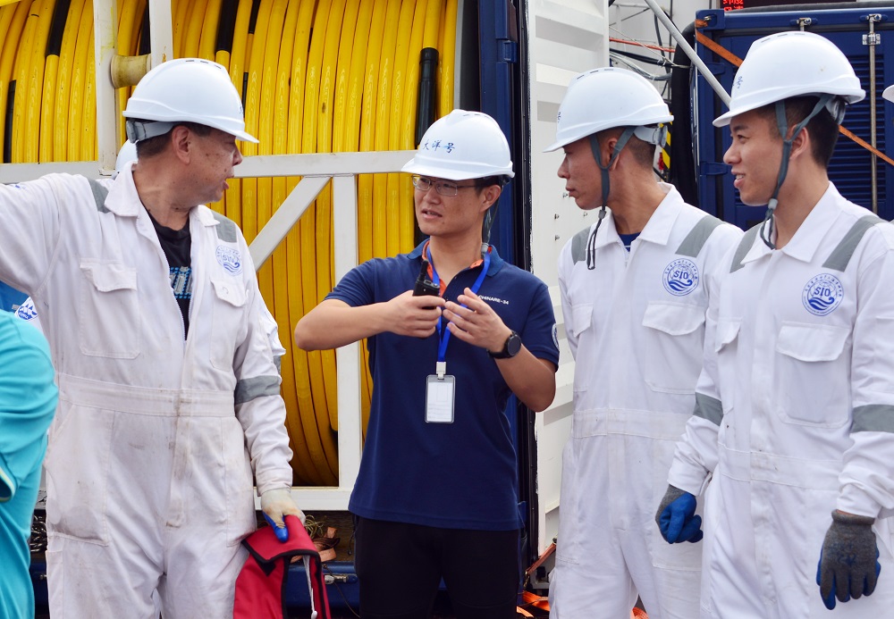 “大洋号”结束调查系统装备综合海试第二阶段航次